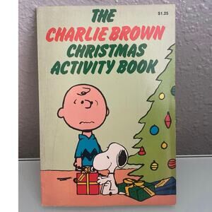The Charlie Brown Christmas activity book 1979, Vintage, 8” x 5”